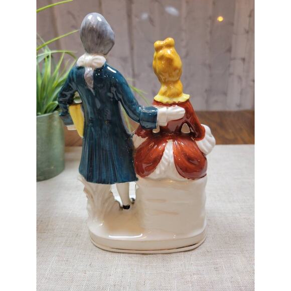 Vintage Colonial Couple, Courting Figurine, Occupied Japan - Picture 3 of 6